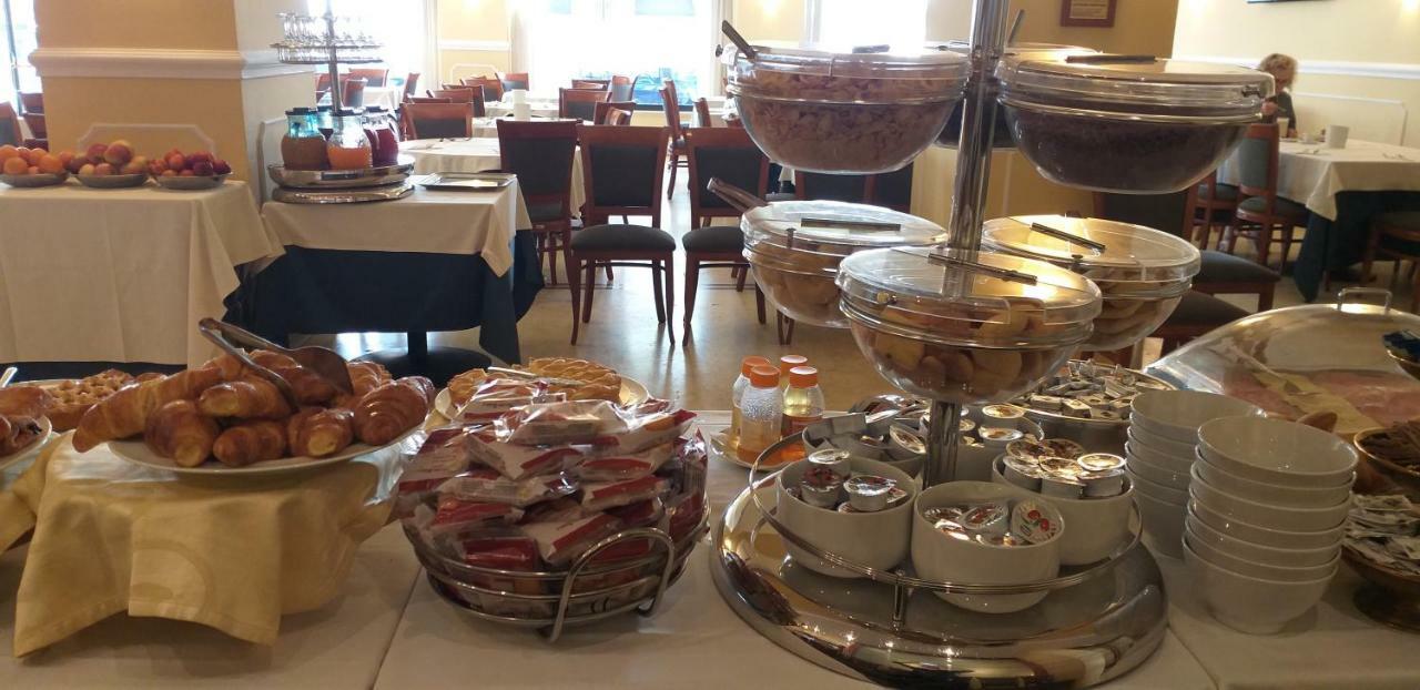 Hotel Corallo フランカヴィッラ・アル・マーレ エクステリア 写真
